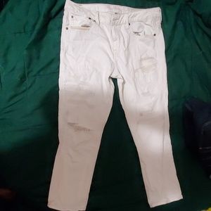 American Eagle Off white distressed Jean's, used s